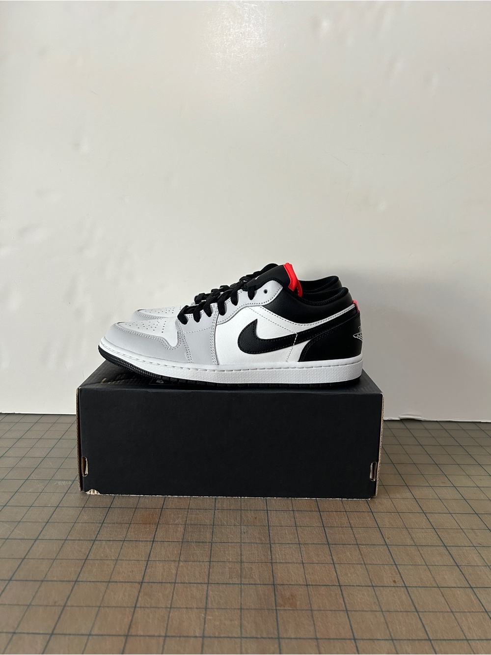 Jordan 1 Low ‘Neutral Grey Infrared’